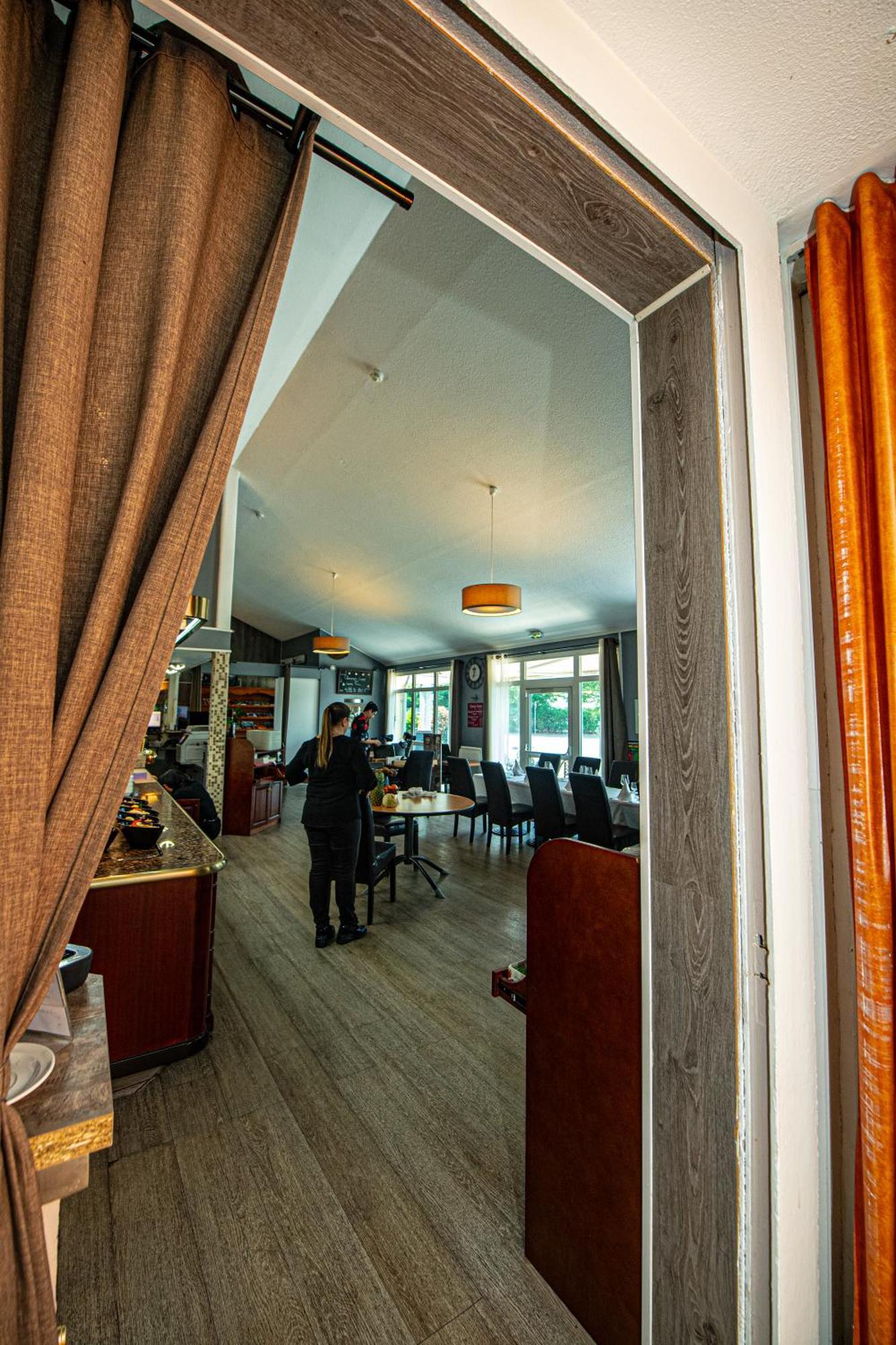 Logis Hotel - Le Relais Du Parisis Villeparisis Zewnętrze zdjęcie